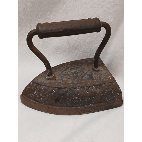 Sad Iron Antique Cast Flat Iron Rope Braid Grip Handle 8 Lb Ornate Brown 6" Inch - Picture 1 of 16